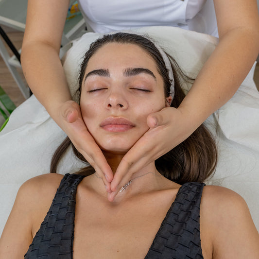 masaj facial Bucuresti tratament relaxare si revitalizare ten
